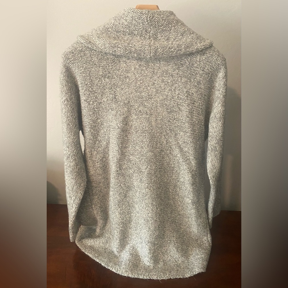 Eddie Bauer Cozy Gray Women's L/XL Knit Sweater - Picture 2 of 4